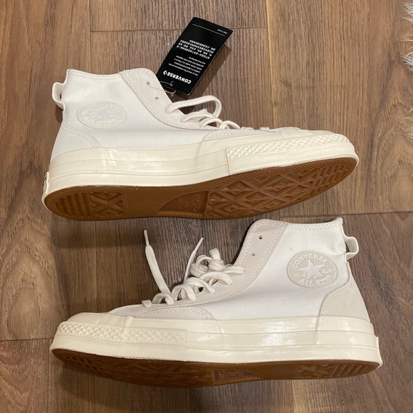 Converse - Picture 2 of 7